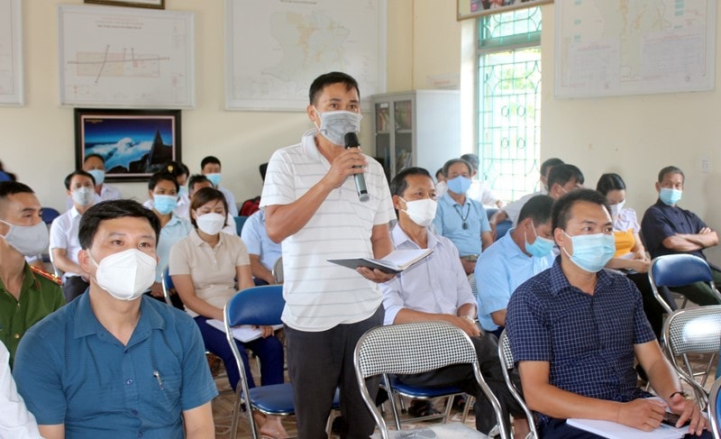 Cử tri huyện Điện Biên kiến nghị tại buổi tiếp xúc với Tổ đại biểu HĐND tỉnh Điện Biên sau Kỳ họp thứ 2, HĐND tỉnh Khóa XV - ẢNH ĐỨC HUY