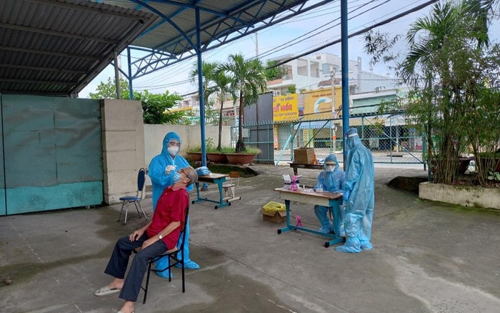  TP. Hồ Chí Minh đã thành lập 411 Trạm Y tế lưu động, chăm sóc F0 tại nhà