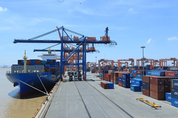 Dịch Covid-19 diễn biến phức tạp ảnh hưởng tới xuất nhập khẩu của Việt Nam trong tháng 8.2021