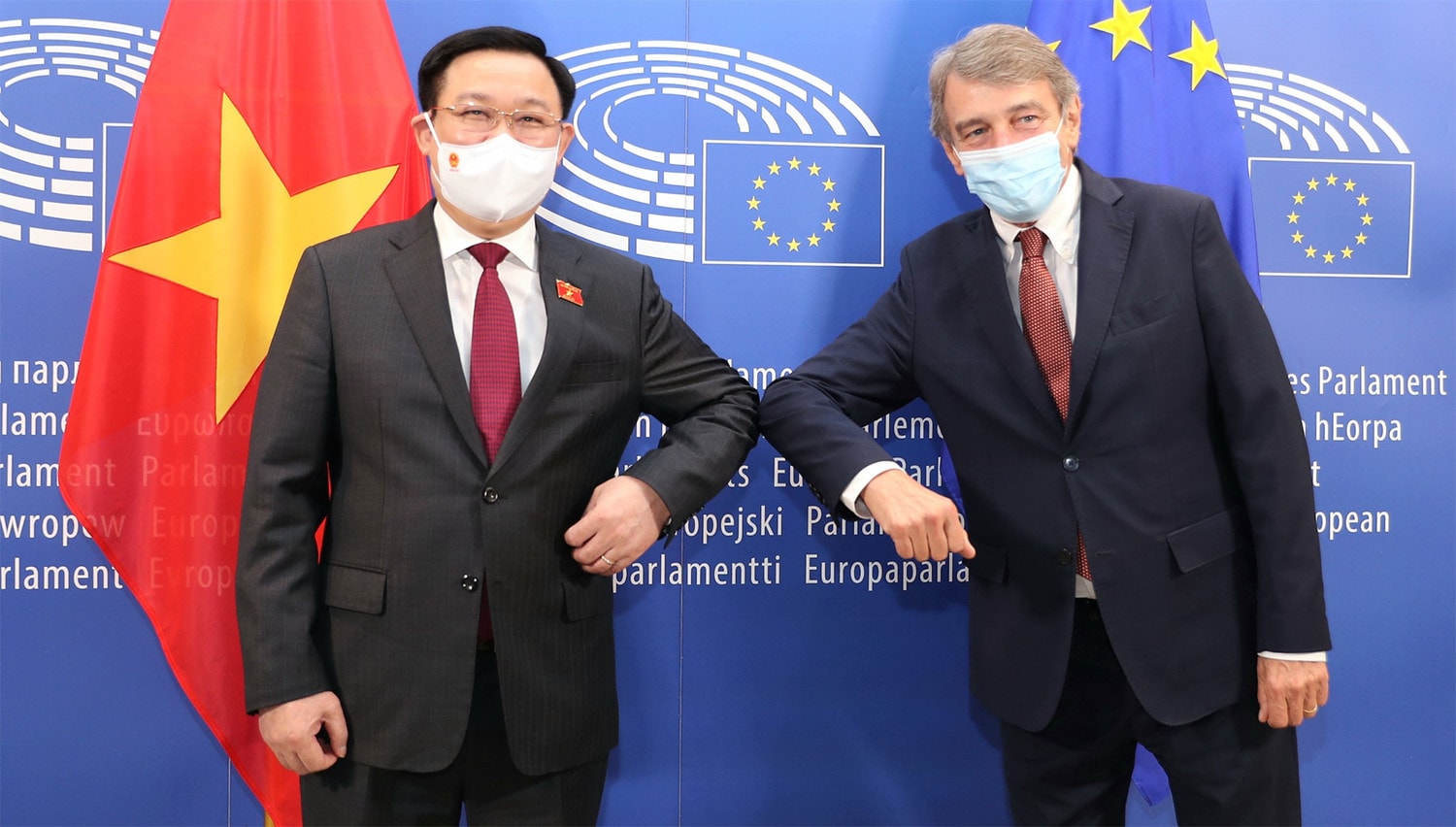 Chủ tịch Quốc hội Vương Đình Huệ và Chủ tịch Nghị viện châu Âu David Sassoli Ảnh: Doãn Tấn - TTXVN