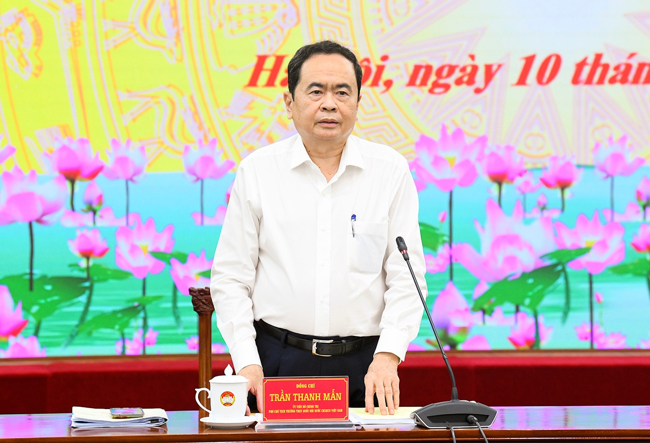 Phó Chủ tịch Thường trực Quốc hội Trần Thanh Mẫn phát biểu tại cuộc làm việc