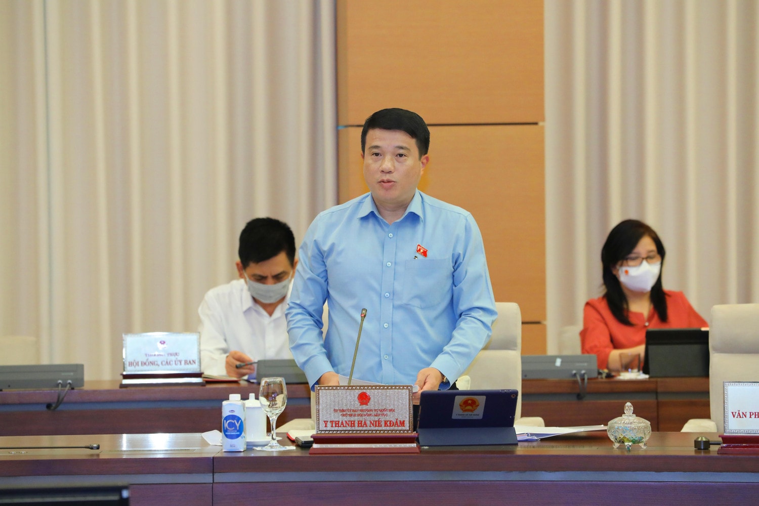 Chủ tịch Hội đồng dân tộc Y Thanh Hà Niê Kđăm Ảnh: Hồ Long