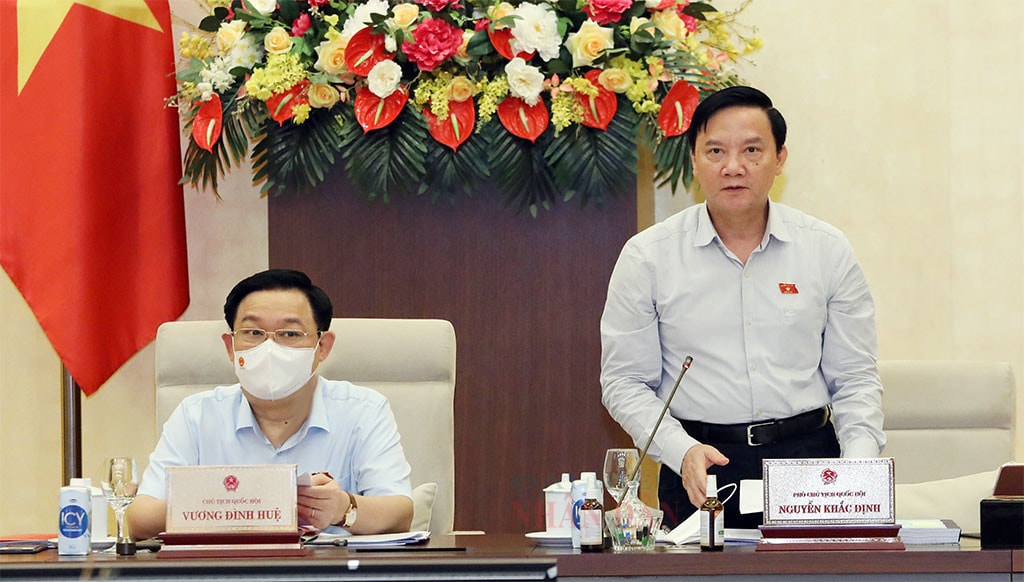 Phó Chủ tịch Quốc hội Nguyễn Khắc Định phát biểu tại Phiên họp Ảnh: Hồ Long
