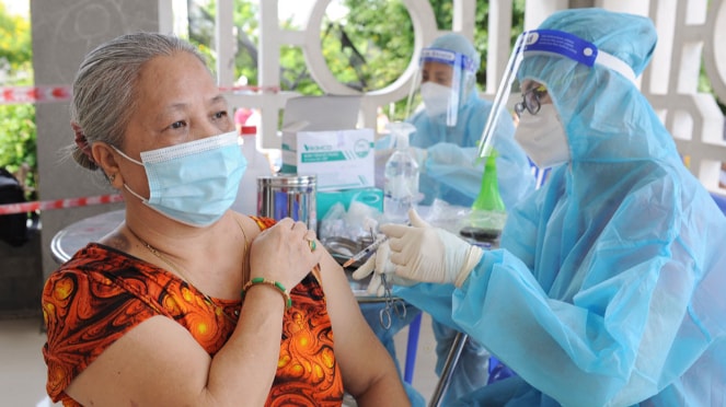 Tiến độ tiêm vắc-xin nhanh, đúng đối tượng và đúng quy trình, quy định