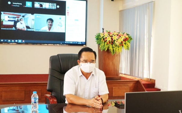Bí thư Tỉnh ủy, Chủ tịch HĐND tỉnh Long An Nguyễn Văn Được đối thoại trực tuyến với doanh nghiệp