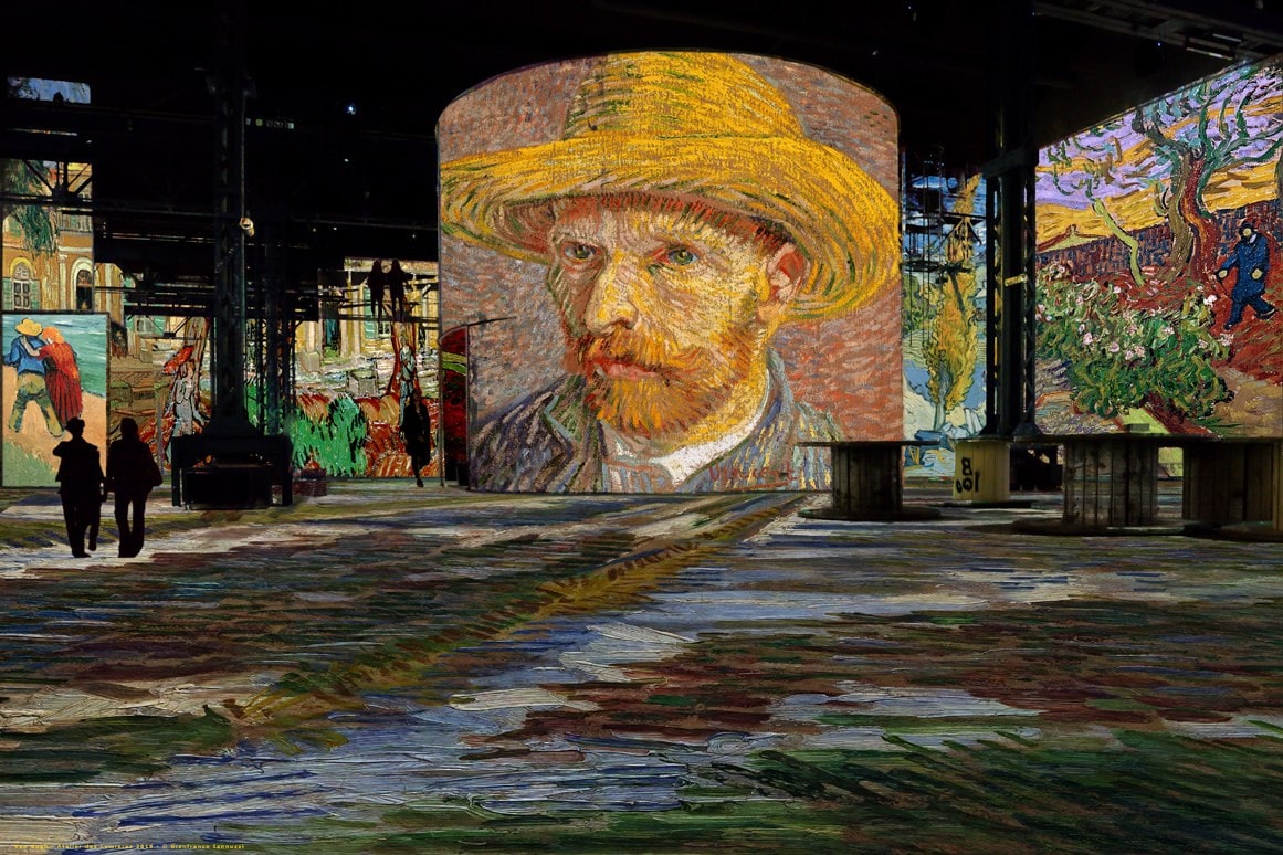 Triển lãm các tác phẩm của danh họa Vincen Van Gogh tại Bảo tàng Nghệ thuật Kỹ thuật số ở Paris Ảnh: luxuo.vn