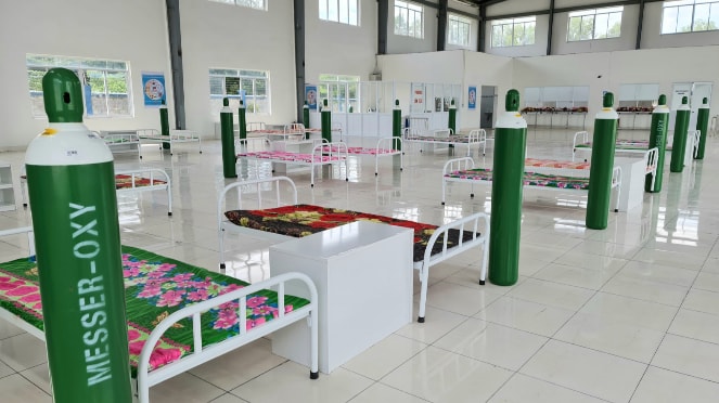 Giường bệnh được trang bị bình oxy tại Trạm số 2