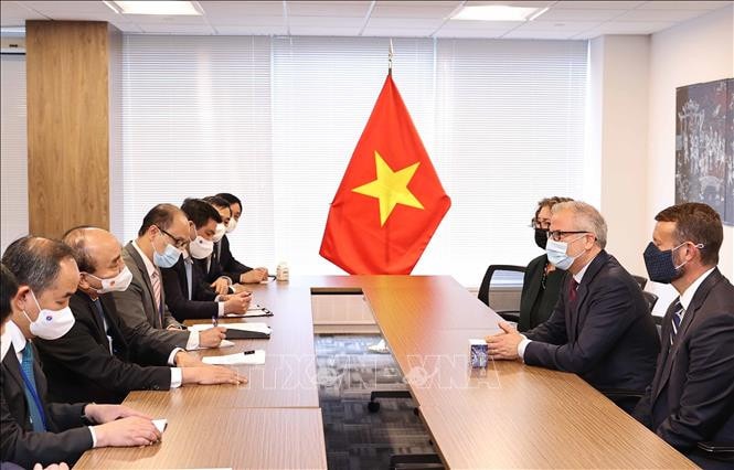 Chủ tịch Nước Nguyễn Xuân Phúc tiếp Tập đoàn Excelerate Energy, GE cùng GenX, Blackstone (ASIA Group)
