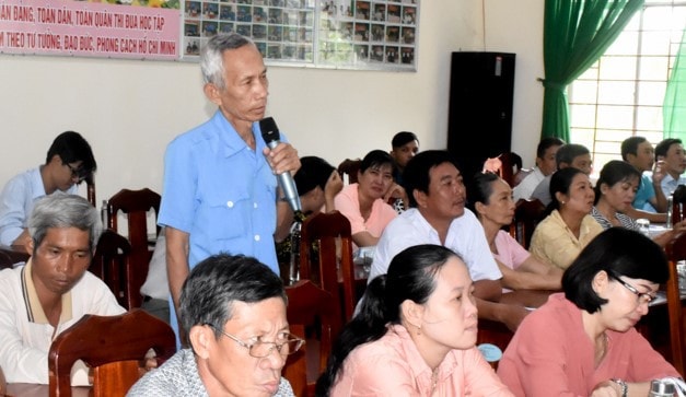Cử tri Sóc Trăng kiến nghị trong một buổi tiếp xúc với đại biểu dân cử Ảnh: Thiện Hải