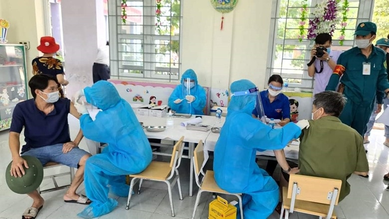Hà Nam tăng cường tiêm vaccine cho người dân vùng nguy cơ cao ở thành phố Phủ Lý