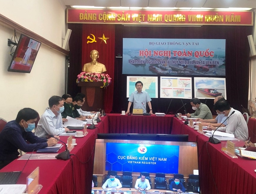 	Bộ trưởng Bộ Giao thông vận tải Nguyễn Văn Thể chủ trì Hội nghị