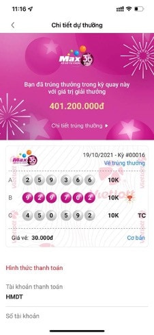 Màn hình điện thoại thông báo thông tin trúng thưởng