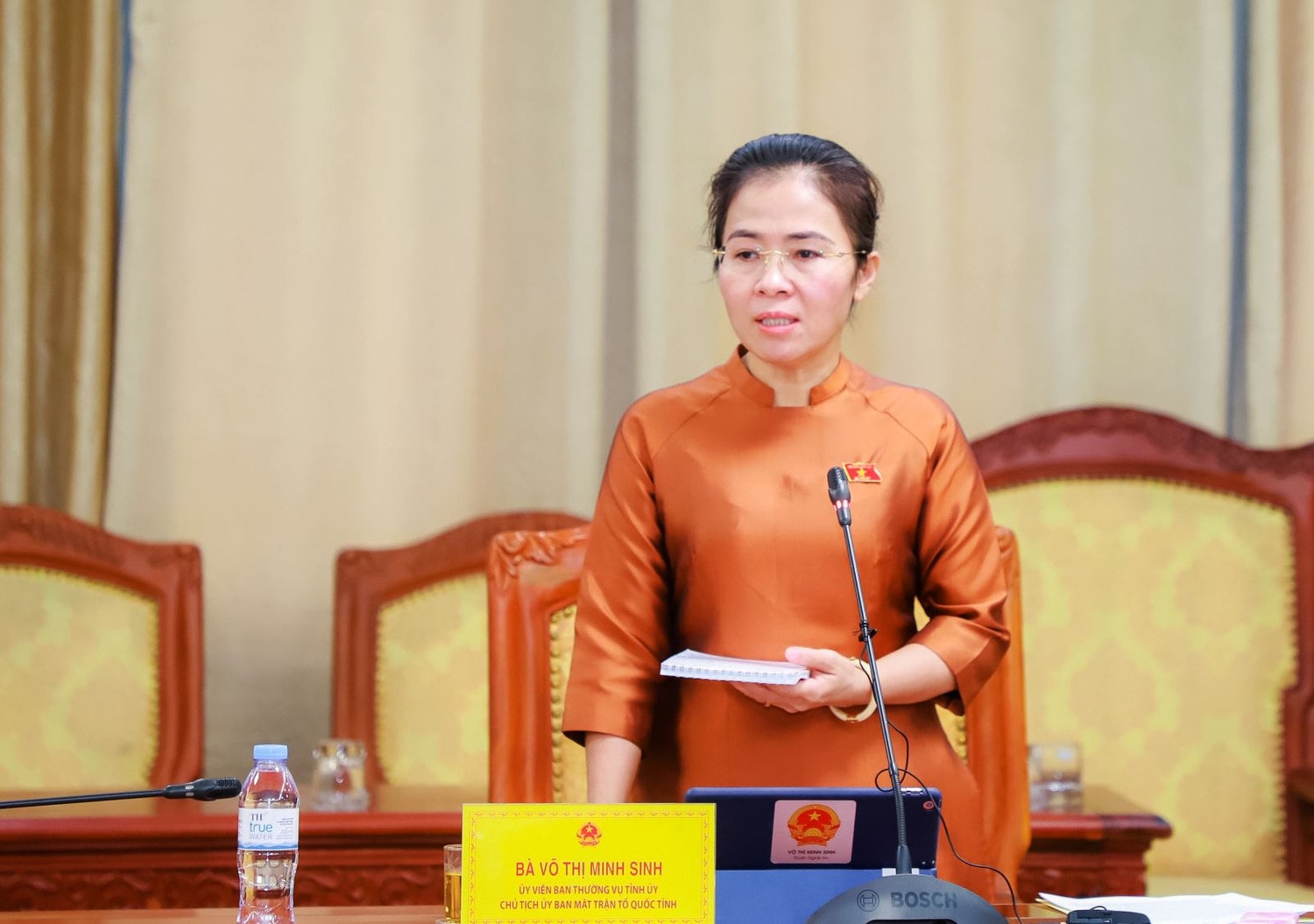 ĐBQH Võ Thị Minh Sinh phát biểu