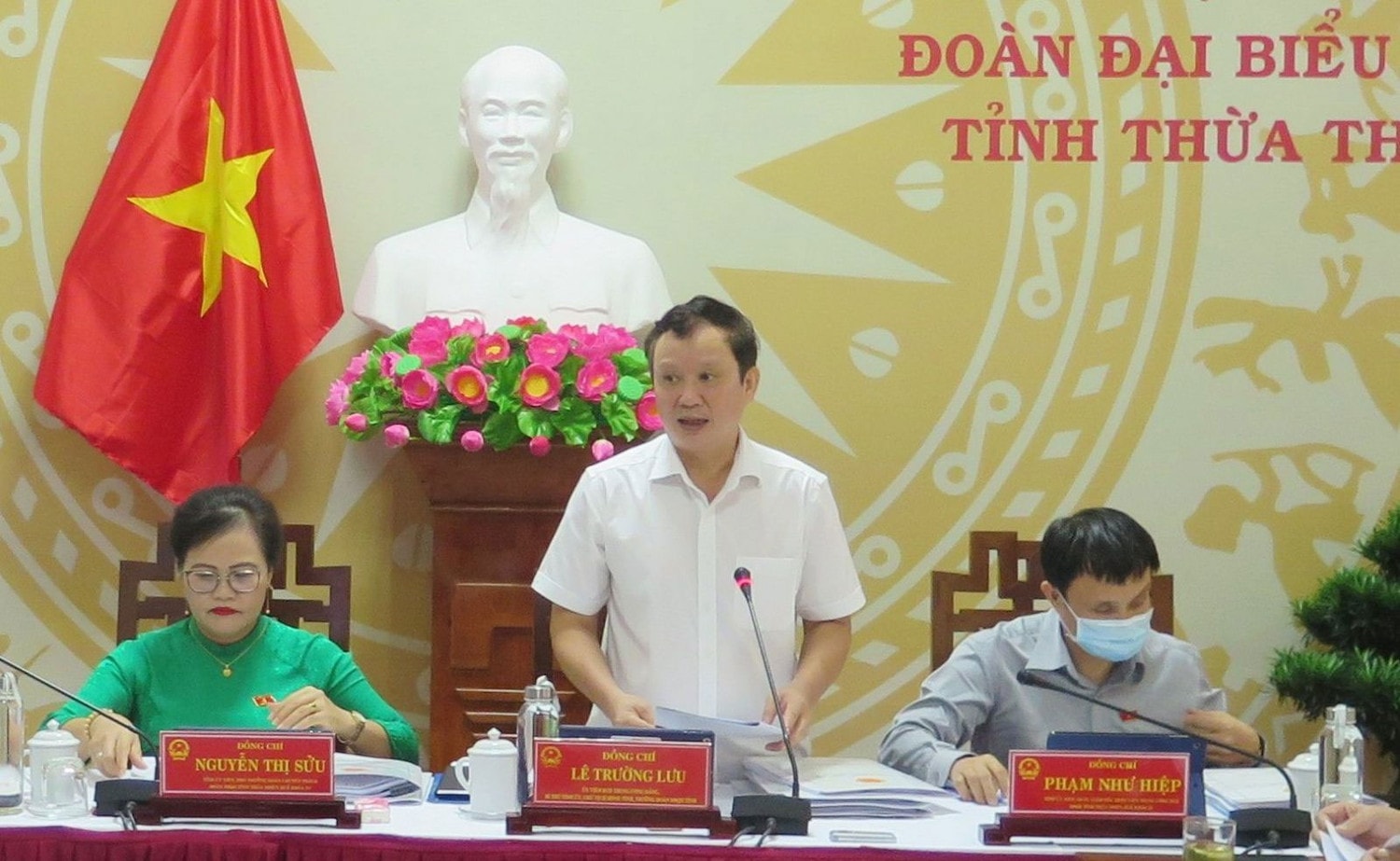 Trưởng đoàn ĐBQH Lê Trường Lưu tham gia phát biểu ý kiến