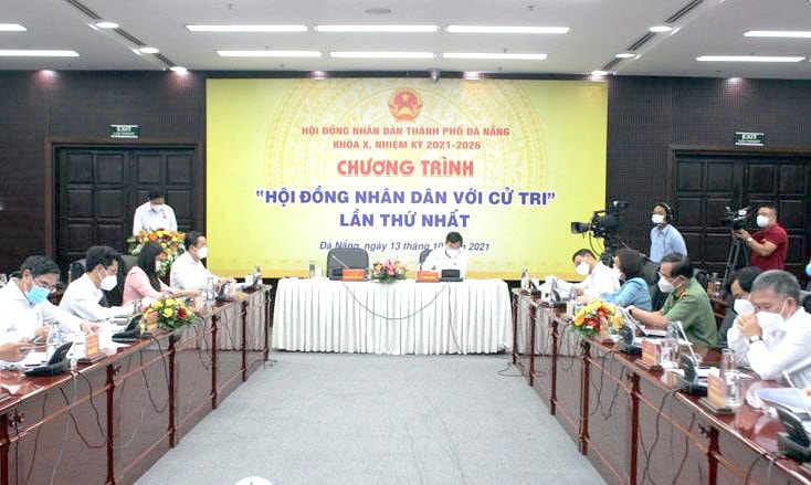 Chương trình “Hội đồng nhân dân với cử tri” lần thứ Nhất, HĐND thành phố Đà Nẵng Khóa X - ẢNH T. TÙNG (1)