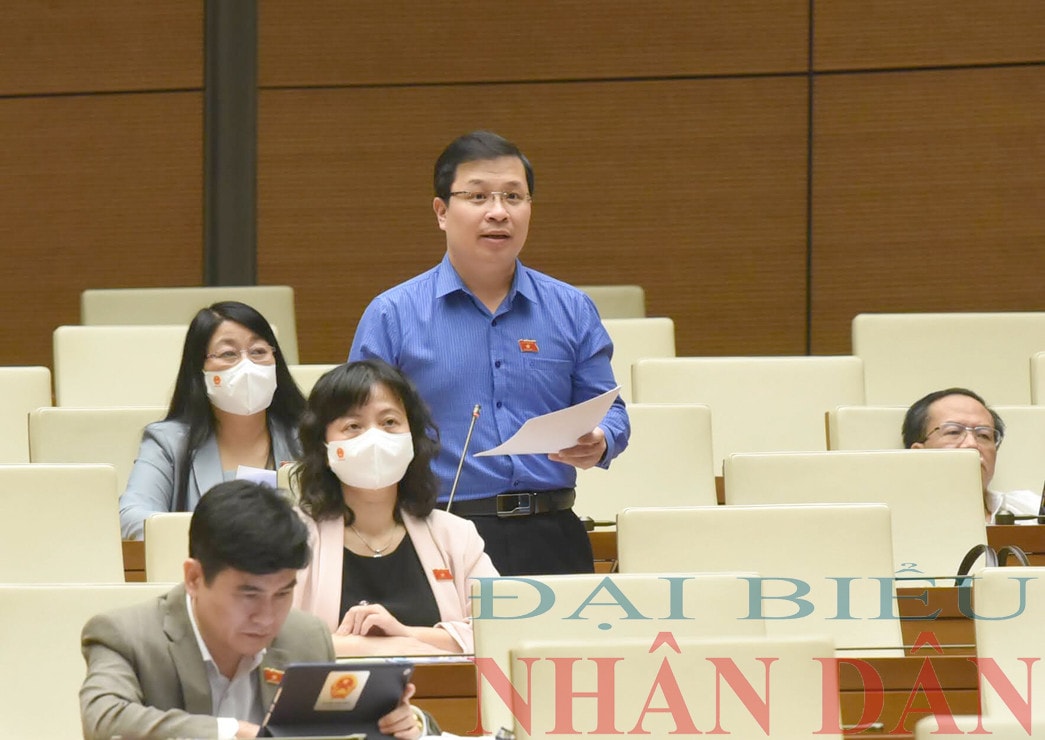ĐBQH Nguyễn Danh Tú (Kiên Giang) phát biểu Ảnh: Quang Khánh