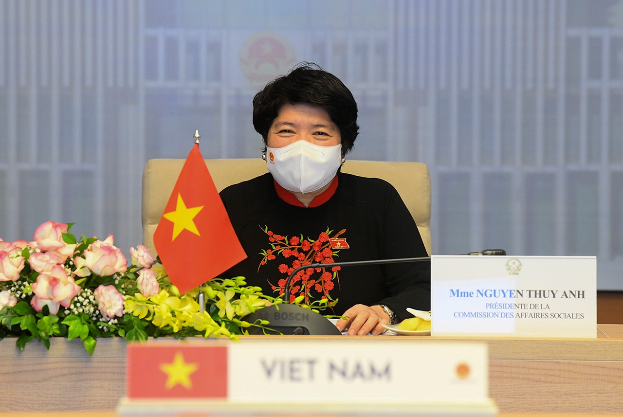 Chủ nhiệm Ủy ban Xã hội Nguyễn Thúy Anh phát biểu tại hội thảo