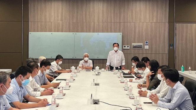 Nguyễn Văn Hùng, Chủ tịch HĐQT Tổng Công ty Becamex IDC phát biểu tại buổi làm việc