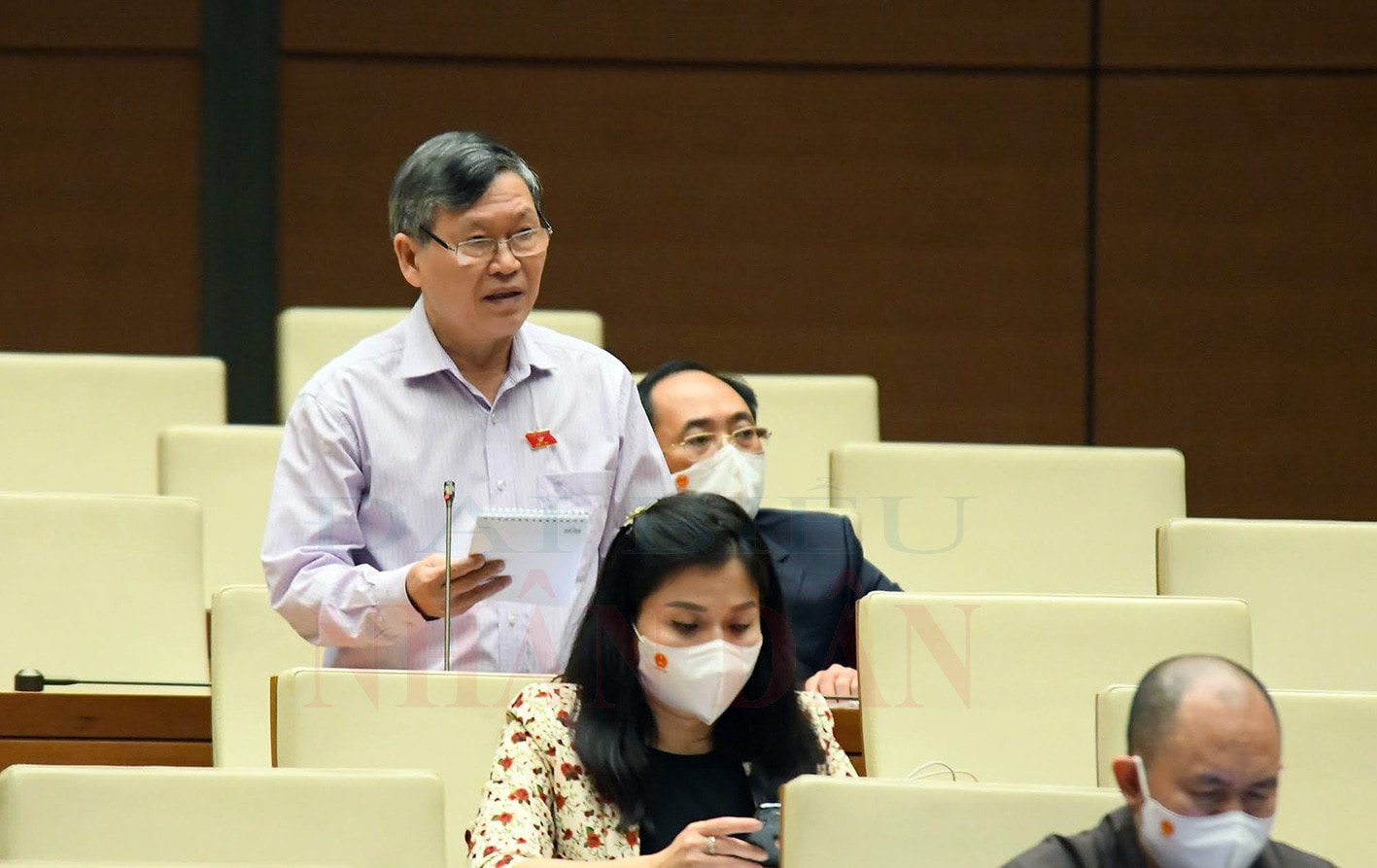 ĐBQH Tô Văn Tám (Kon Tum) phát biểu Ảnh: Quang Khánh