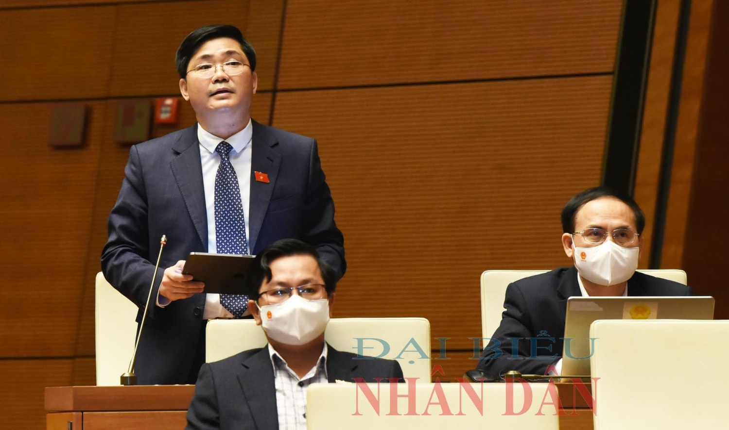 ĐBQH Nguyễn Tuấn Anh (Long An) phát biểu Ảnh: Quang Khánh