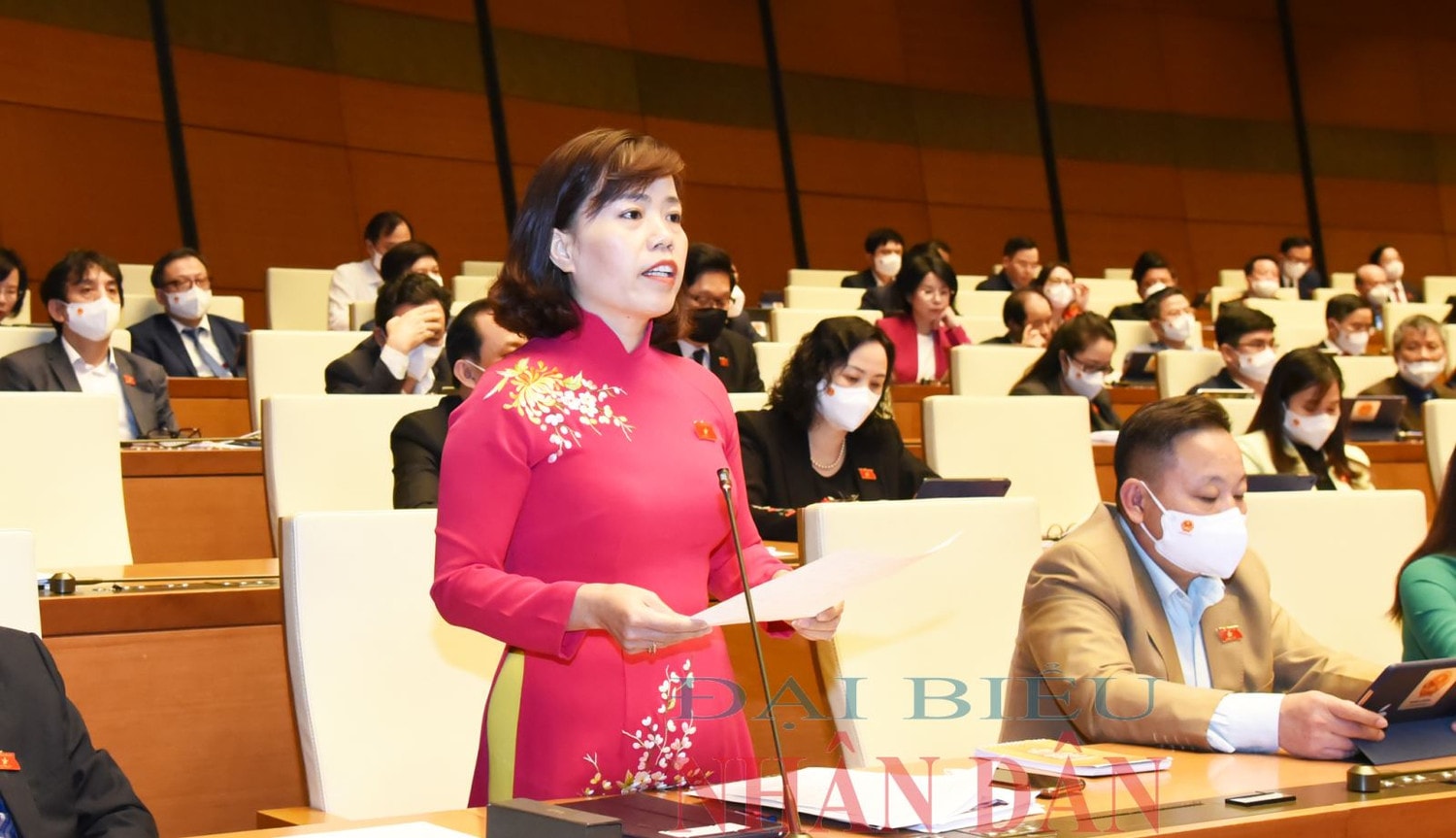 ĐBQH Lý Thị Lan (Hà Giang) phát biểu Ảnh: Quang Khánh