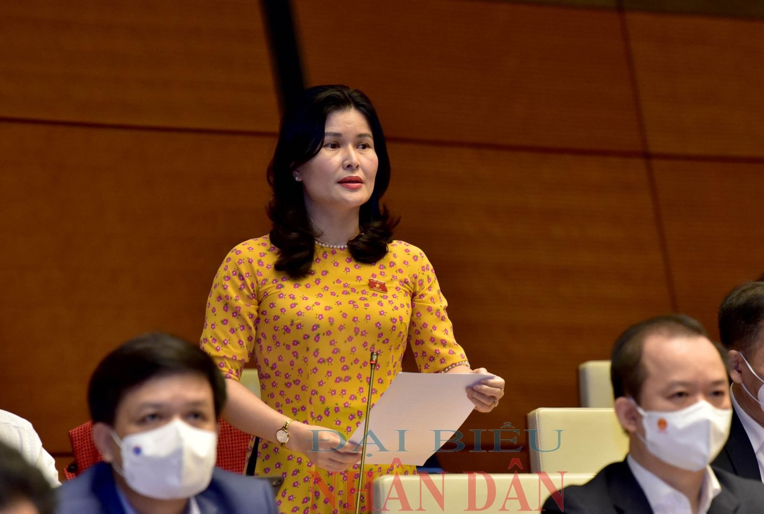 ĐBQH Bùi Thị Quỳnh Thơ (Hà Tĩnh) phát biểu Ảnh: Lâm Hiển