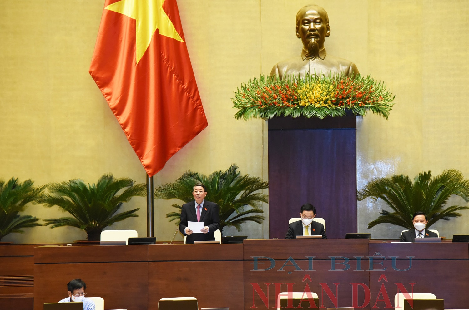 Phó Chủ tịch Quốc hội Nguyễn Đức Hải điều hành phiên họp Ảnh: Quang Khánh