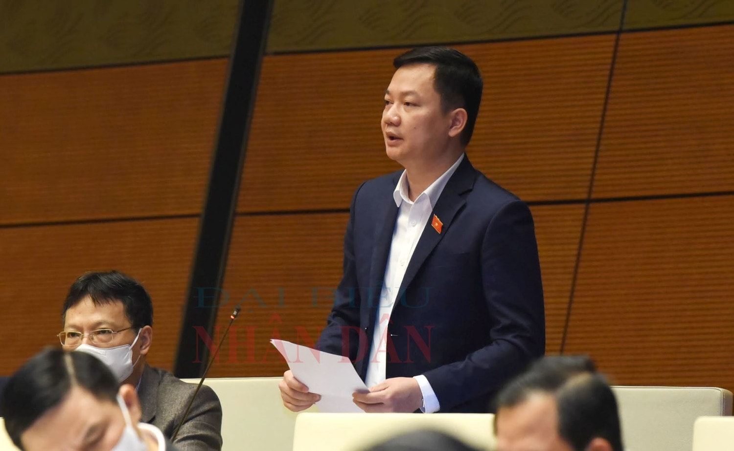 ĐBQH Trịnh Xuân An (Đồng Nai) chất vấn Ảnh: Quang Khánh