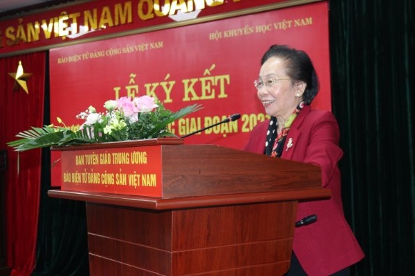 Chủ tịch Hội Khuyến học Việt Nam, GS.TS. Nguyễn Thị Doan phát biểu tại buổi lễ