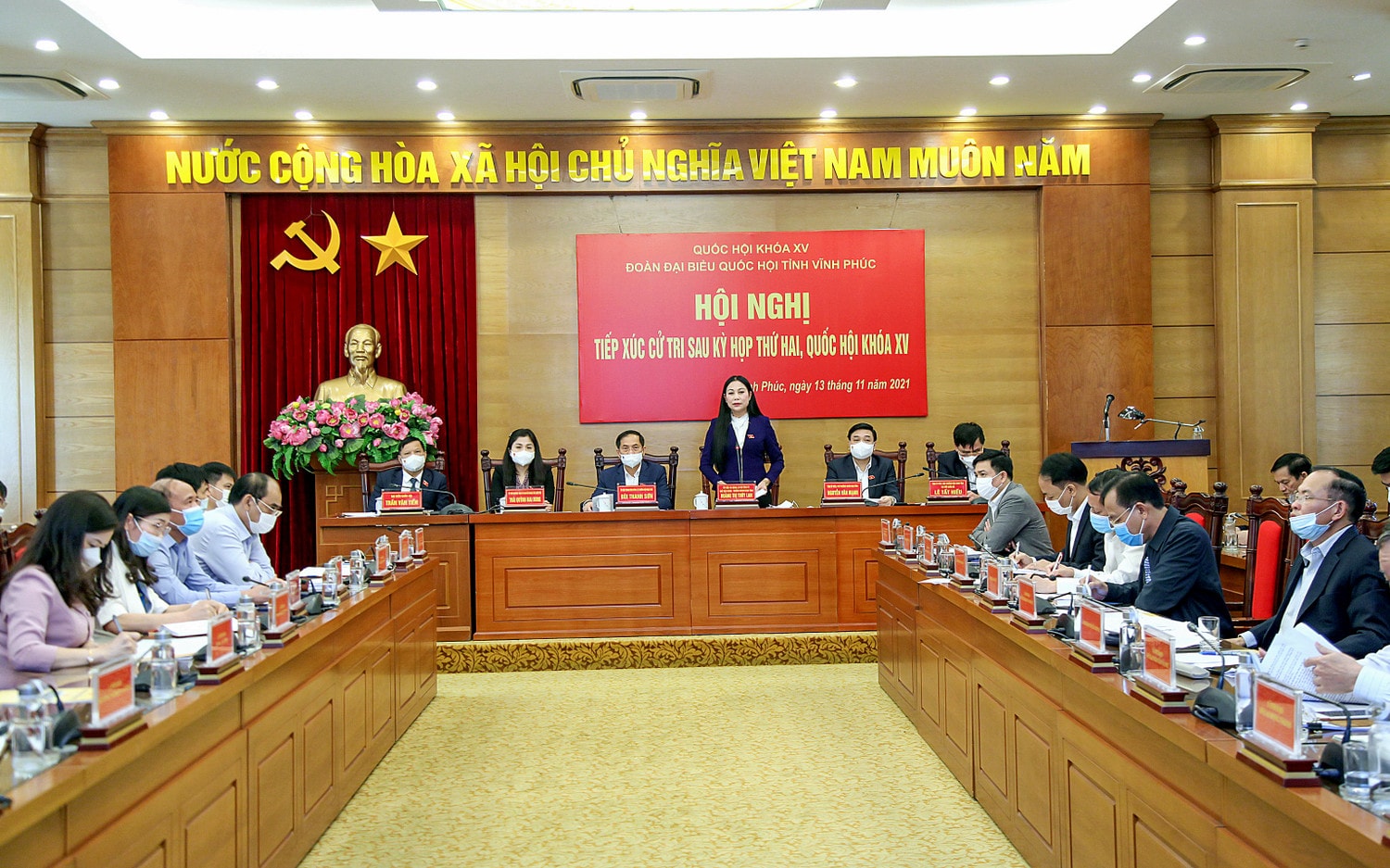 Toàn cảnh hội nghị tiếp xúc cử tri của Đoàn ĐBQH tỉnh sau kỳ họp thứ Hai, Quốc hội Khóa XV Ảnh: T. Hiếu