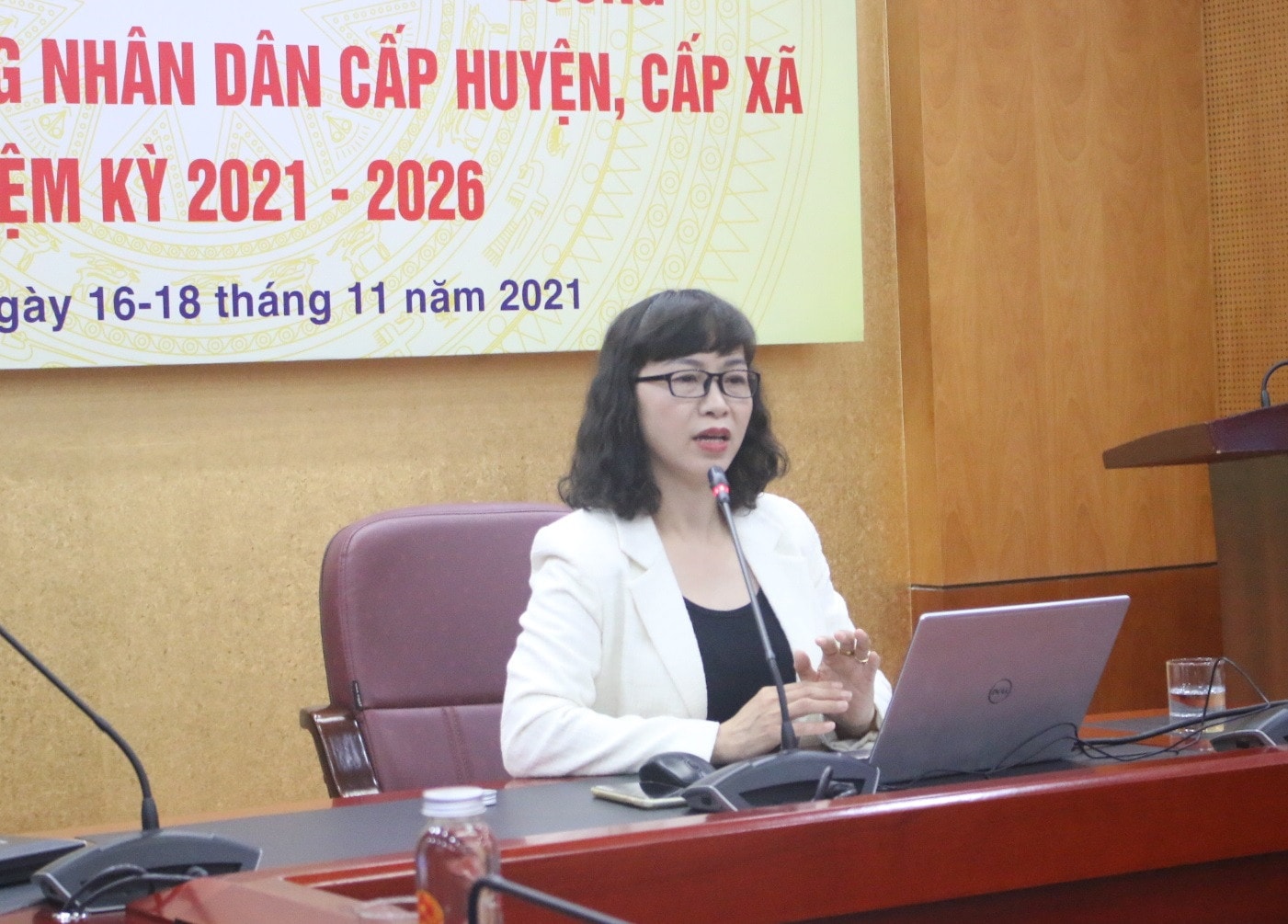 TS. Đặng Thị Minh chia sẻ về những kĩ năng và phương pháp giảng dạy với các giảng viên tại 61 điểm cầu TS. Đặng Thị Minh chia sẻ về những kĩ năng và phương pháp giảng dạy với các giảng viên tại 61 điểm cầu.