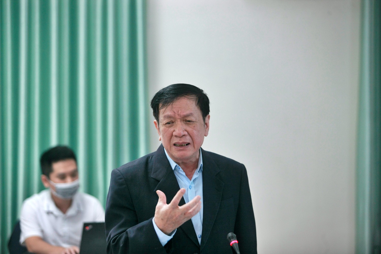 TS. Đào Trọng Tứ phát biểu tại Hội thảo TS. Đào Trọng Tứ phát biểu tại Hội thảo
