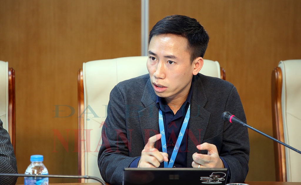 Giám đốc Khối Giải pháp dịch vụ Điện toán đám mây, CMC TS Đặng Văn Tú chia sẻ tại tọa đàm
