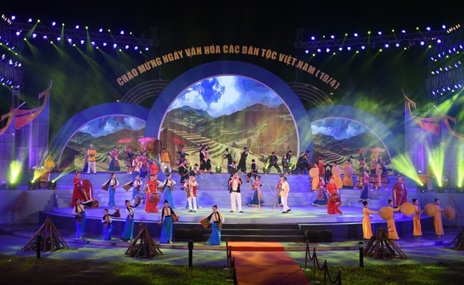 Hội nghị đánh giá việc triển khai đường lối, chủ trương, các nghị quyết, chỉ thị, kết luận của Đảng về công tác văn hóa, văn nghệ - Ảnh: Qdnd.vn
