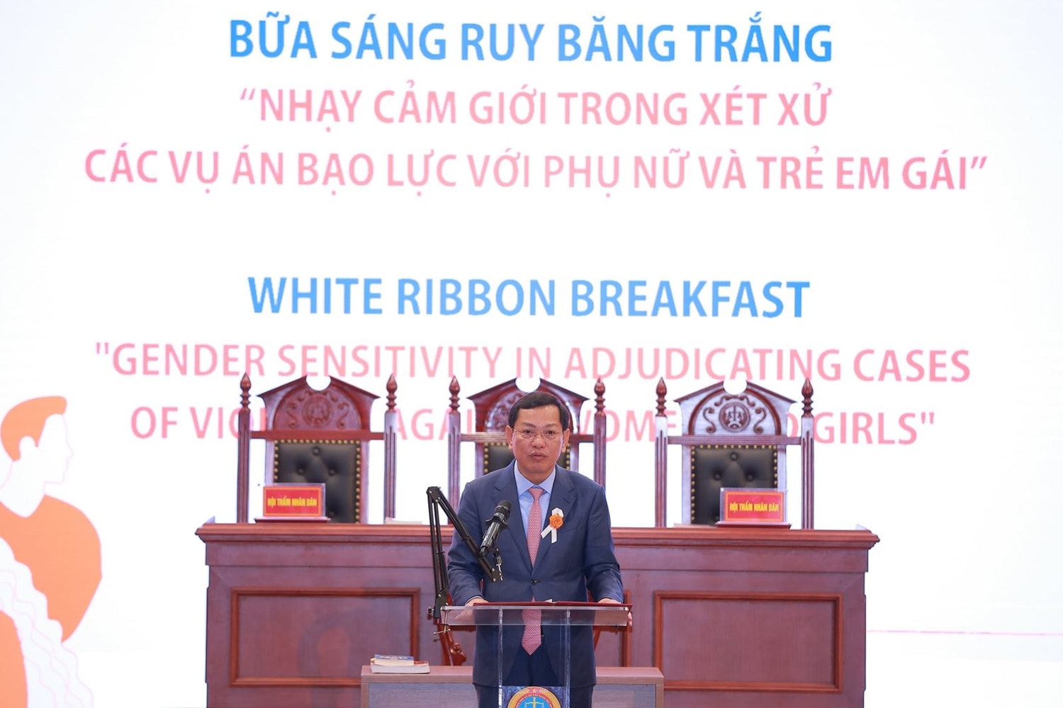 Phó Chánh án Tòa án nhân dân tối cao Nguyễn Văn Du phát biểu tại sự kiện.