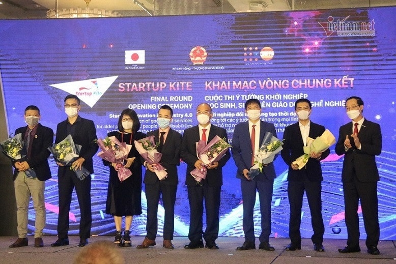 Ban Giám khảo vòng Chung kết Cuộc thi Startup Kite. Ảnh: TC.GDNN