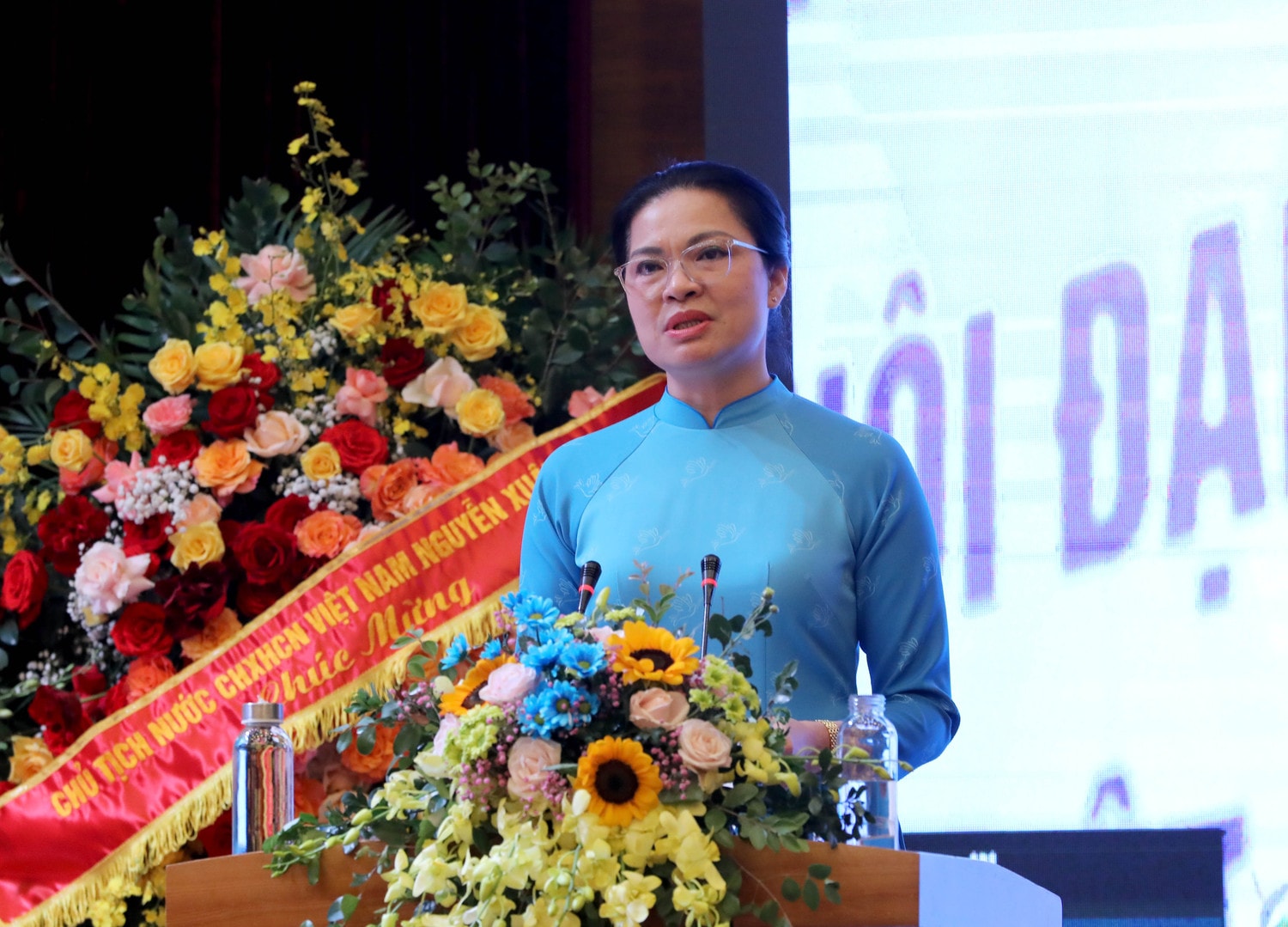 Chủ tịch Hội Liên hiệp phụ nữ Việt Nam Hà Thị Nga phát biểu tại Đại hội Ảnh: Hồ Long Chủ tịch Hội Liên hiệp phụ nữ Việt Nam Hà Thị Nga phát biểu tại Đại hội