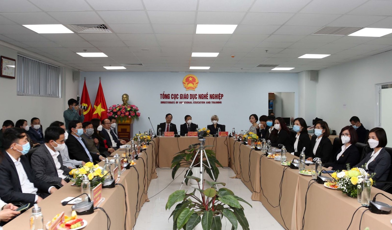 Các đại biểu tham dự Lễ ký kết Ảnh: Thái Bình