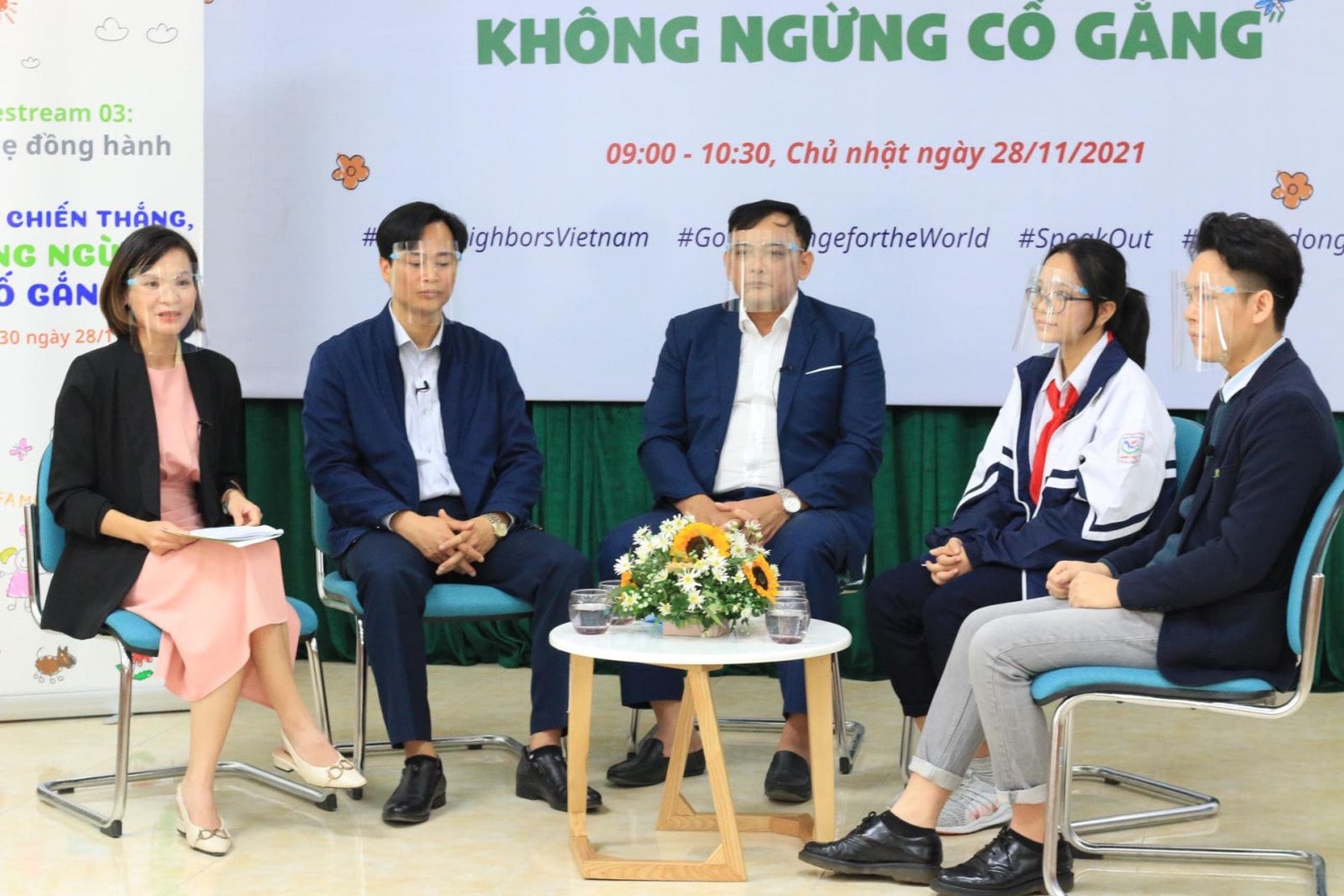 Các khách mời tham gia chương trình