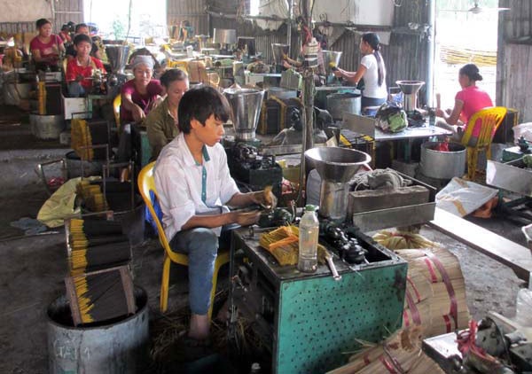 Hoạt động khuyến công góp phần thúc đẩy tiểu thủ công nghiệp phát triển - Kinh tế - Ảnh: Cổng thông tin điện tử tỉnh Vĩnh Phúc 