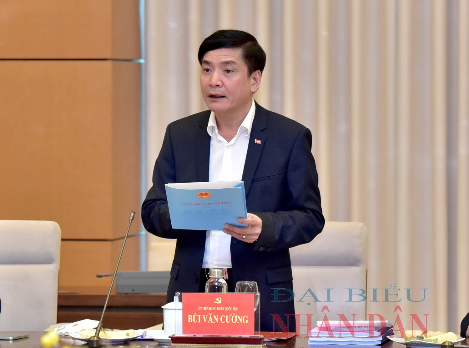 Tổng Thư ký Quốc hội, Chủ nhiệm Văn phòng Quốc hội Bùi Văn Cường phát biểu tại cuộc làm việc Ảnh: Lâm Hiển