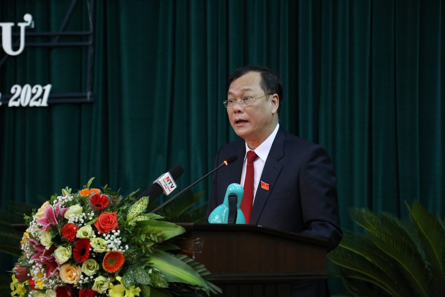 Phó Bí thư Thường trực Tỉnh ủy, Chủ tịch HĐND tỉnh Nam Định Lê Quốc Chỉnh phát biểu tại Kỳ họp Phó Bí thư Thường trực Tỉnh ủy, Chủ tịch HĐND tỉnh Nam Định Lê Quốc Chỉnh phát biểu tại Kỳ họp