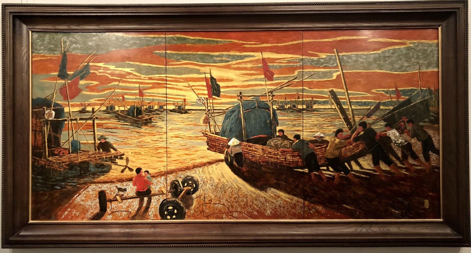 "Bám biển", sơn mài của Cao Mạnh Tưởng