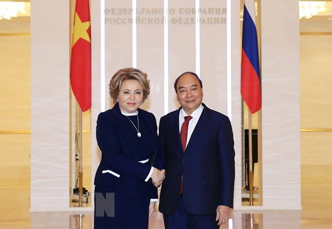 Chủ tịch Nước Nguyễn Xuân Phúc hội kiến Chủ tịch Hội đồng Liên bang Quốc hội Liên bang Nga Valentina Matvienko