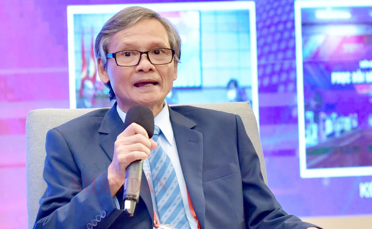 Nguyên Quyền Chủ tịch Ủy ban Giám sát tài chính quốc gia Trương Văn Phước phát biểu tại tọa đàm Ảnh: Lâm Hiển