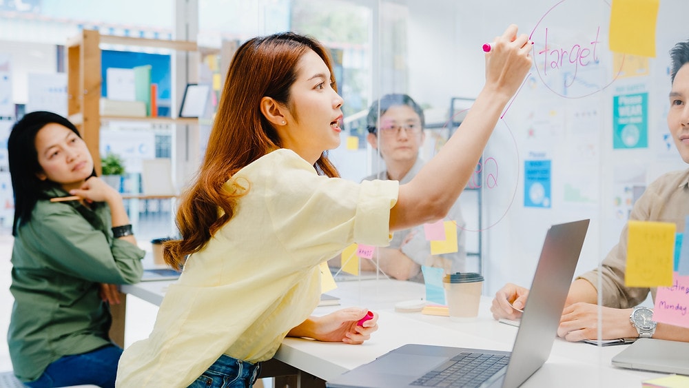 Văn hóa tạo sức mạnh cho doanh nghiệp vượt qua những "khúc quanh" - Nguồn: EveHR.vn
