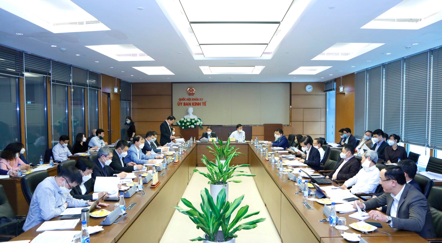Toàn cảnh Phiên họp Ảnh: Hồ Long