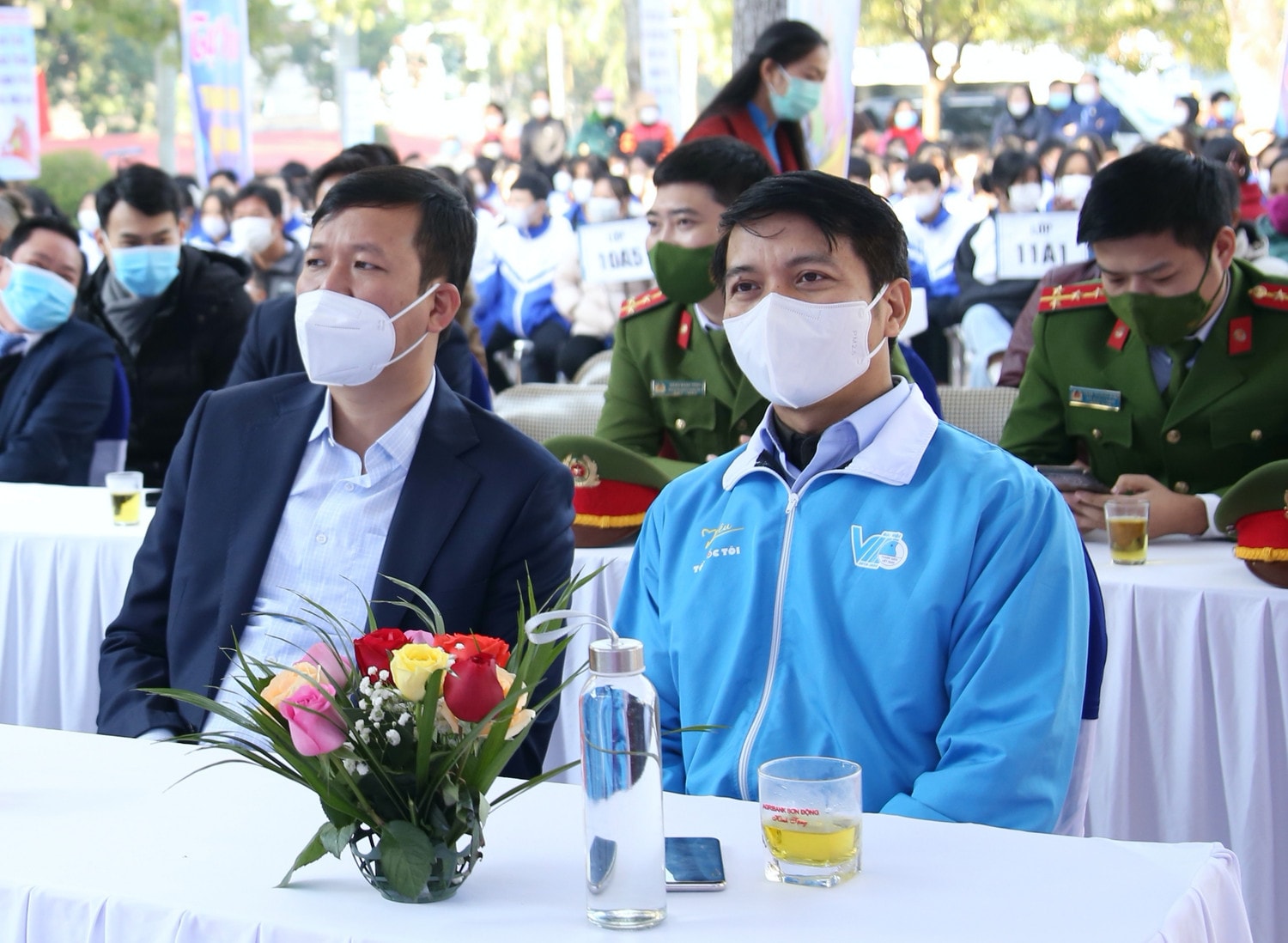 Bí thư Trung ương Đoàn, Chủ tịch Hội Liên hiệp Thanh niên Việt Nam Nguyễn Ngọc Lương; Ủy viên Ban Thường vụ, Phó Chủ tịch Ủy ban Nhân dân tỉnh Bắc Giang Lê Ô Pích dự Chương trình. Bí thư Trung ương Đoàn, Chủ tịch Trung ương Hội LHTN Việt Nam Nguyễn Ngọc Lương; Ủy viên Ban Thường vụ, Phó Chủ tịch Ủy ban Nhân dân tỉnh Bắc Giang Lê Ô Pích dự chương trình