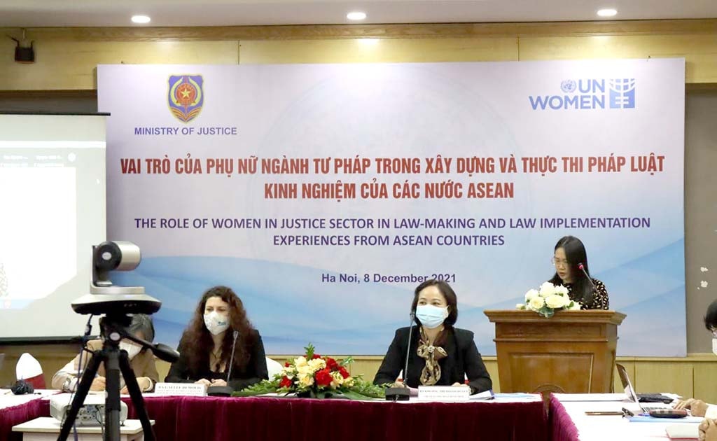 Toàn cảnh tọa đàm.
