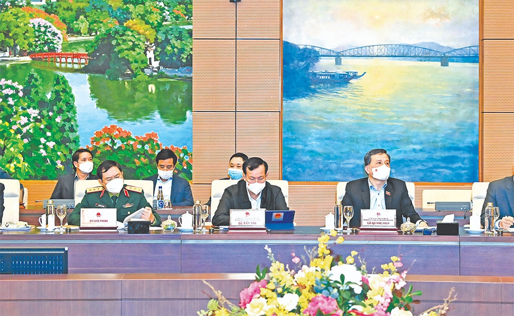 Các đại biểu dự phiên họp Ảnh: Lâm Hiển